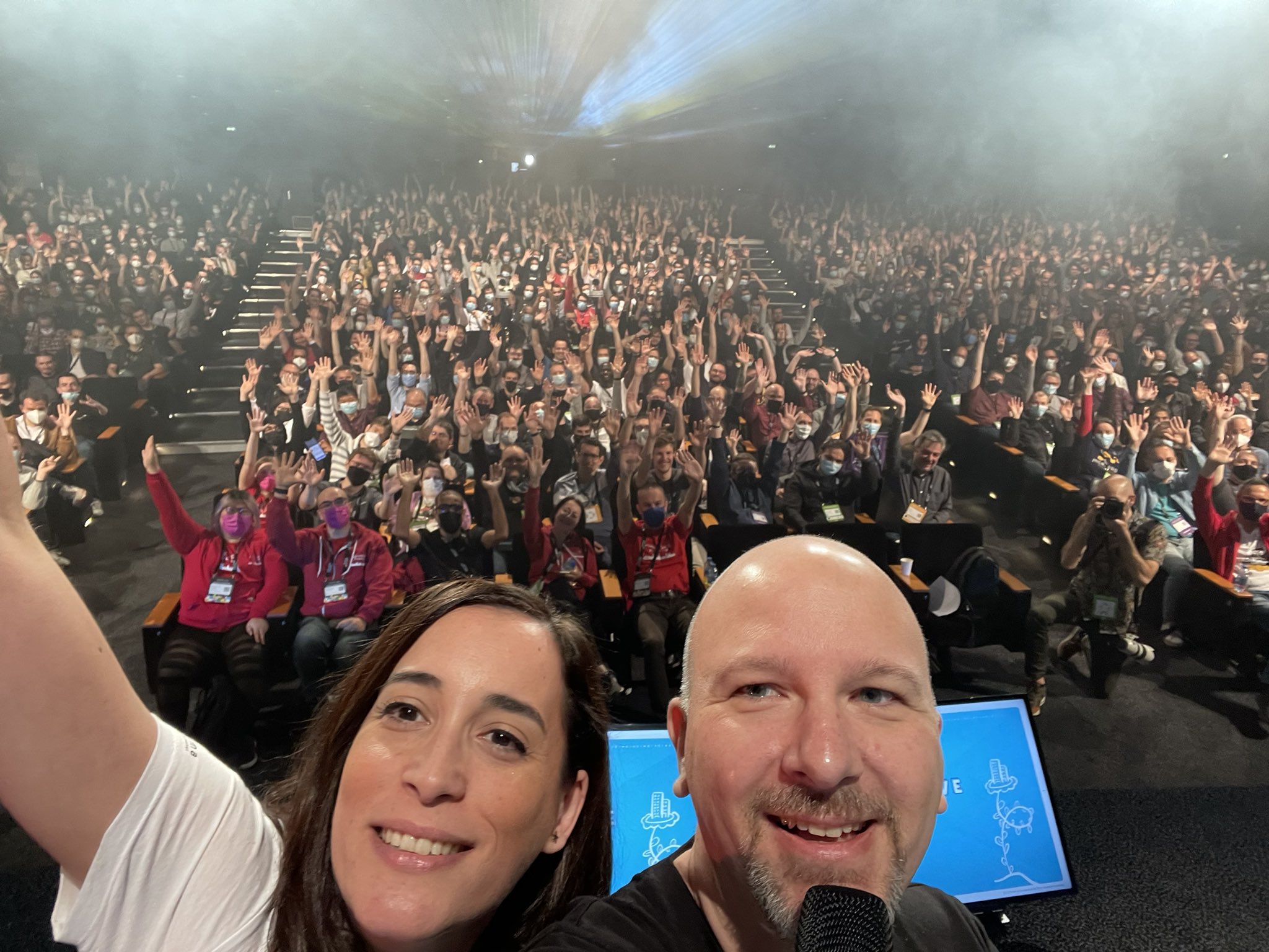 Katia Aresti et Arnaud Héritier présentent les keynotes à Devoxx France